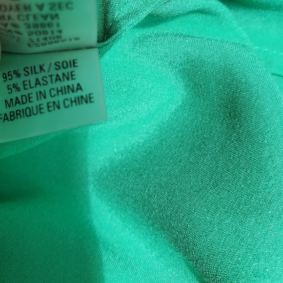 Elie Tahari Green Silk Blouse Size Small - Picture 11 of 12
